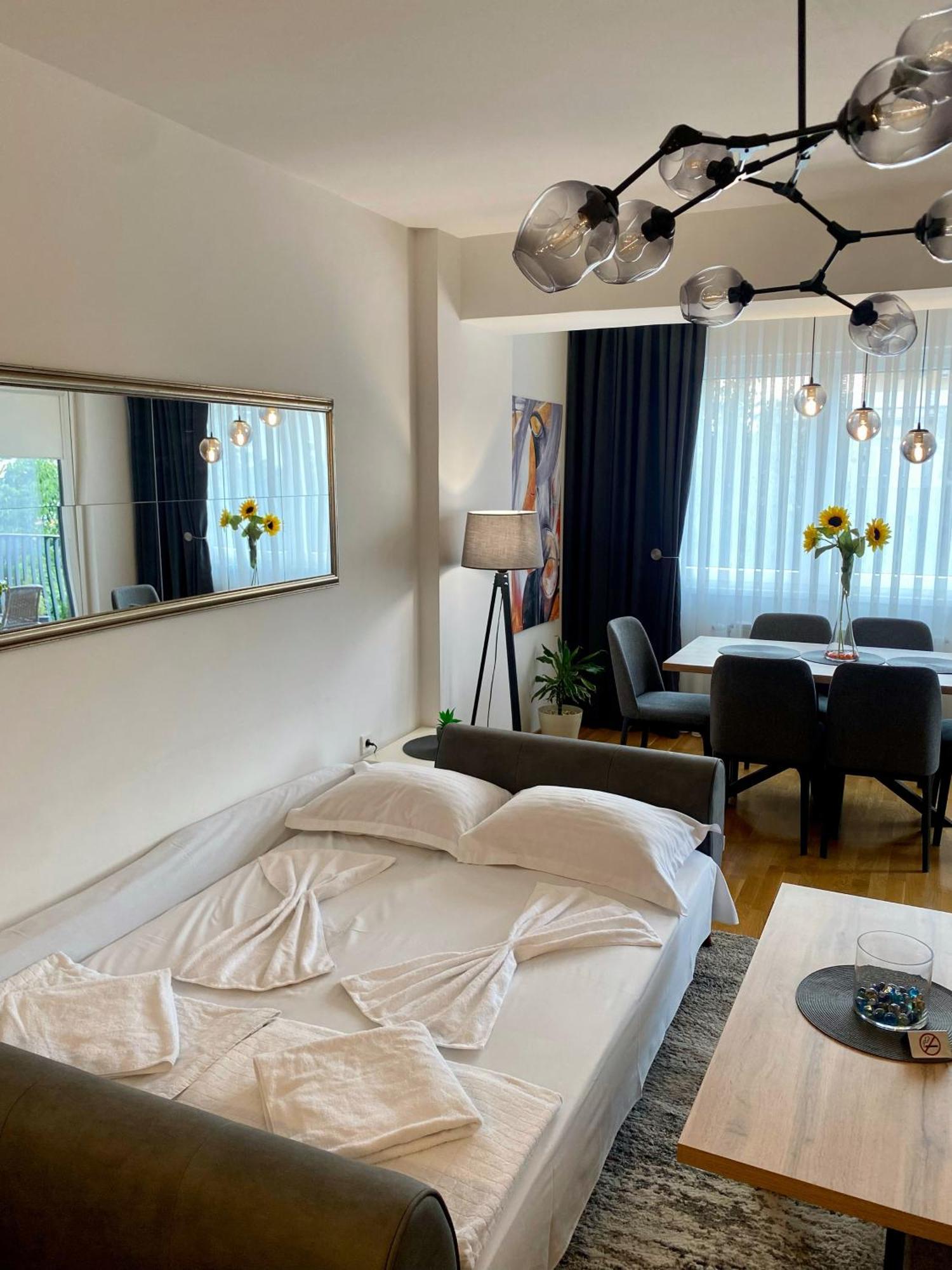 Aj Luxe Residence スコピエ エクステリア 写真